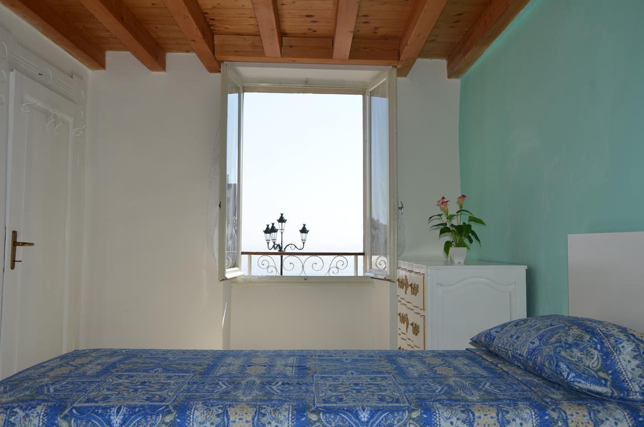Hotel Made In Brazil à Gardone Riviera Extérieur photo